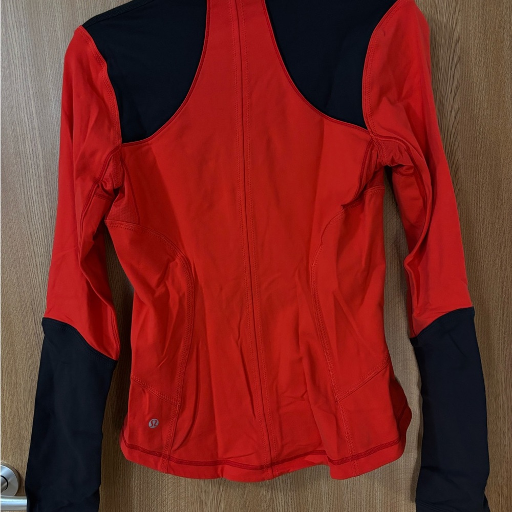 lululemon athletica Red and Charcoal Women's Top - Picture 5 of 5